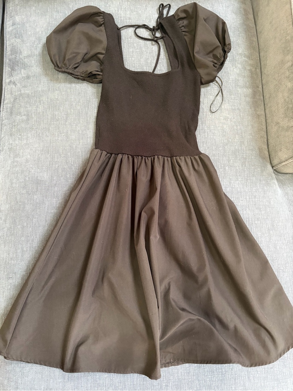 Women's Black Puff-Sleeve Midi Dress